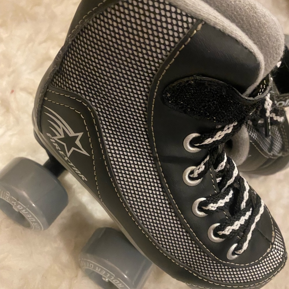 Starry Black and Gray Kids Roller Skates
